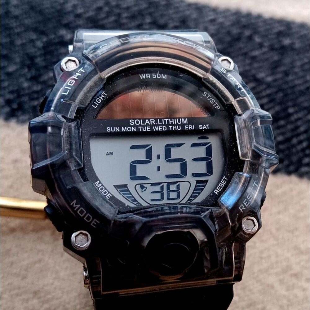 Solar-Powered Digital Sports Watch With Black Silicone Band 50M Water Resistance